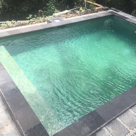 Anggrek Mas Bed & Breakfast Albergue Ubud Exterior foto
